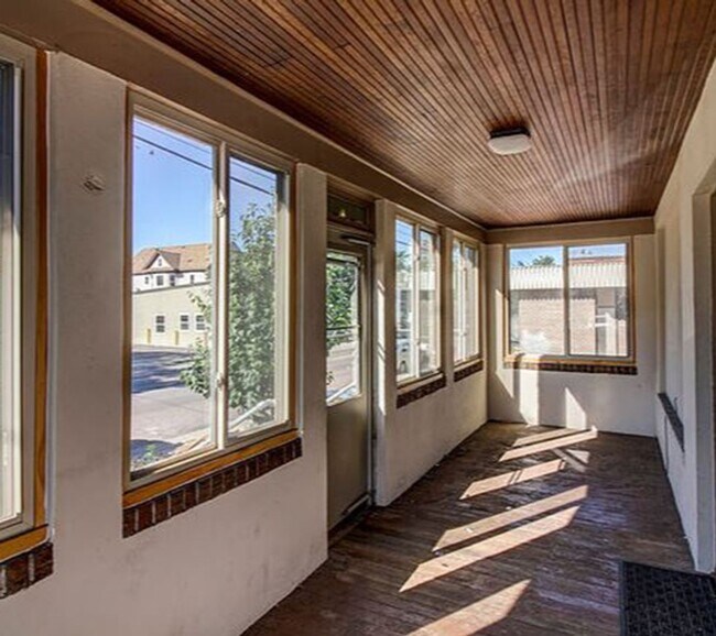 Photo - 5-Bedroom, 3-Bath House Close to U of M Ca...