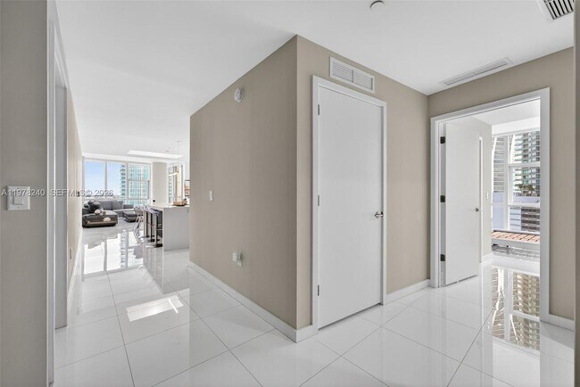 Photo - 851 NE 1st Ave Unit 1101