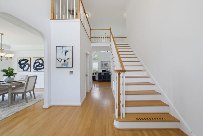 2912 Oak Bridge Dr