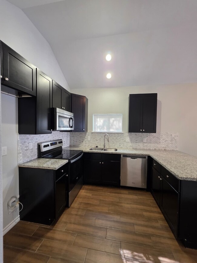 Photo - 16338 Eastchase St