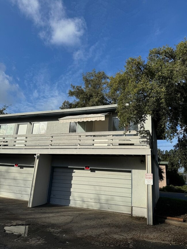 Photo - 560 McConnell Ave Apartment Unit #D
