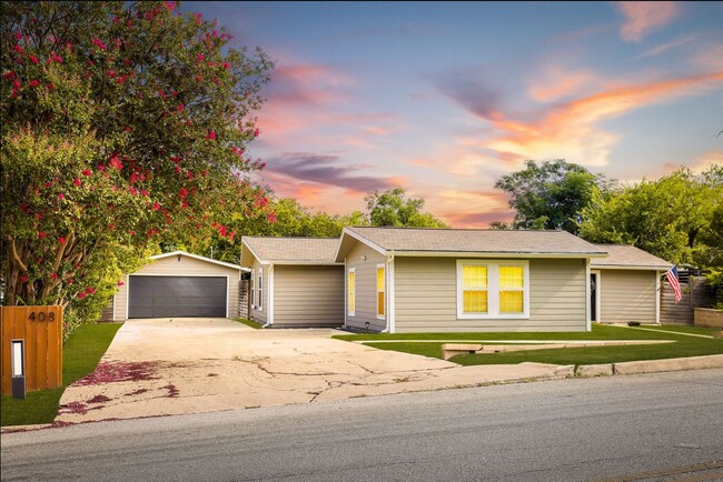 Beautifully, newly renovated 3 bedroom, 2 ... - Beautifully, newly renovated 3 bedroom, 2 ... Casa