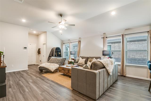 Photo - 1116 Aragon Trl