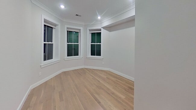 Photo - 39 Englewood Ave Unit 5