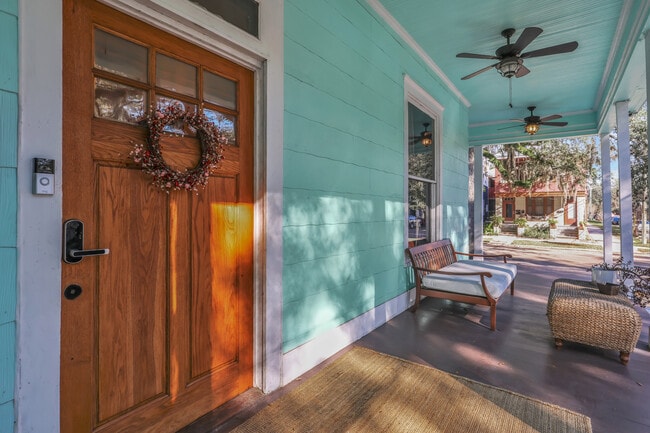 Front Entrace - 51 E 4th St Casa