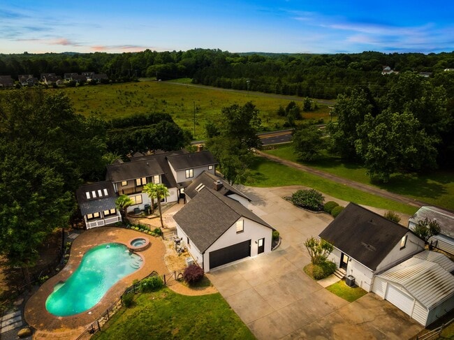 Photo - 8478 Rocky River Rd House