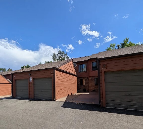 Building Photo - 449 S Wright St Rental