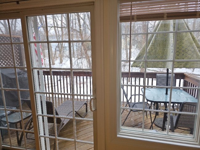 Photo - 104 Demarest Ln