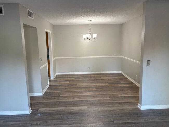 Photo - 515 Basswood Ave Unit B22