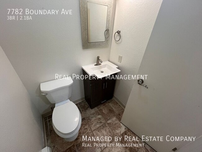 Photo - 7782 Boundary Ave