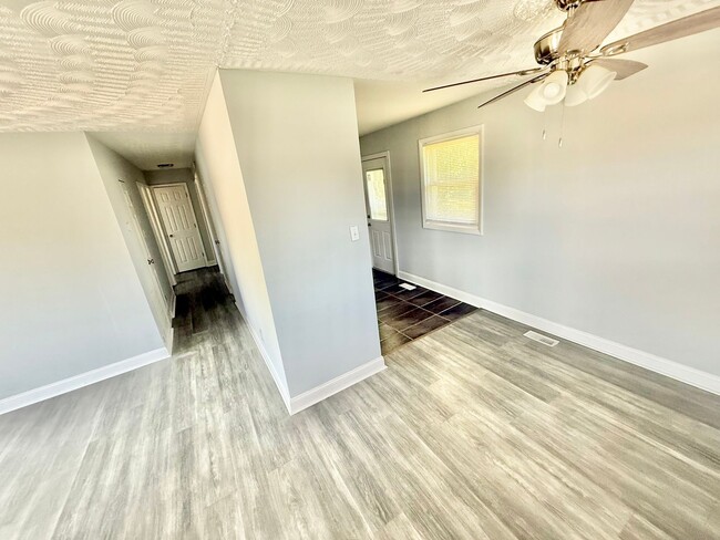 Photo - ***3 Bed Ranch with off-street parking and large yard!