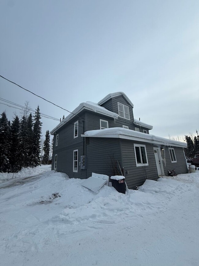 Building Photo - Parham McCormick Rd Unit Downstairs