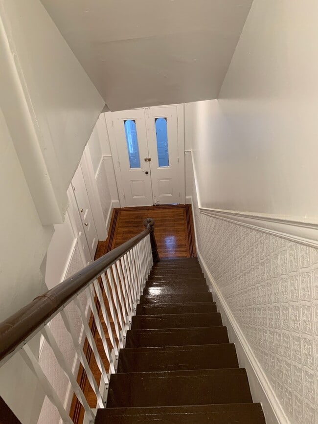 Photo - 487 W Market St