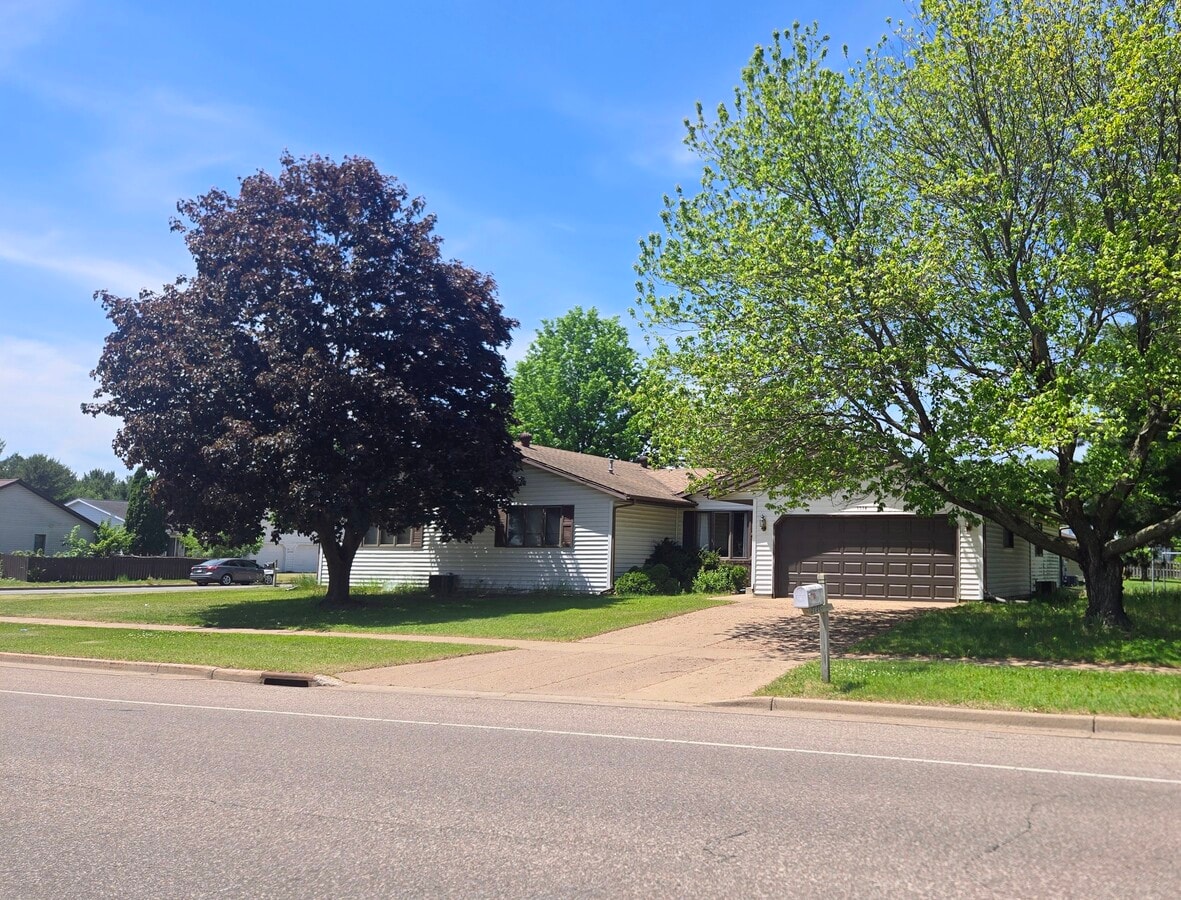 Photo - 3534 Stein Blvd