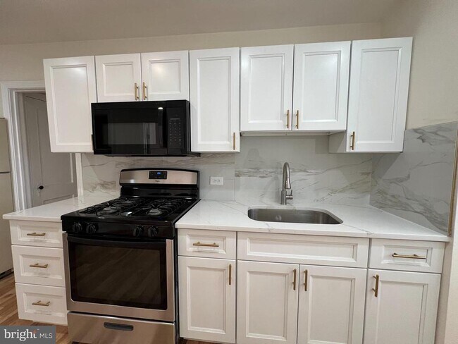 Photo - 4345 Loring St