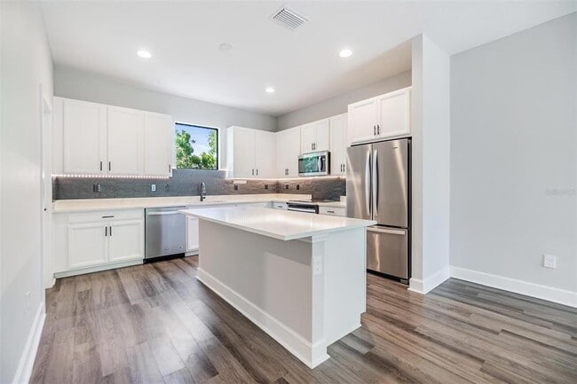 Photo - 1302 W Carmen St