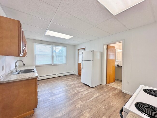 Photo - 116 Main St Unit 1