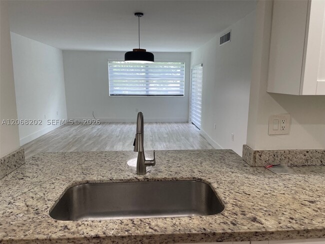 460 W Park Dr Unit 207