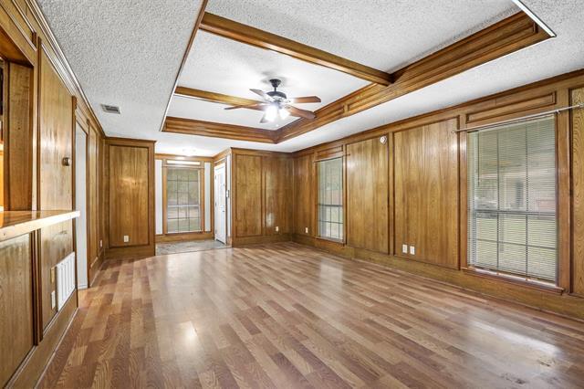 Photo - 219 E Pritchard Ln