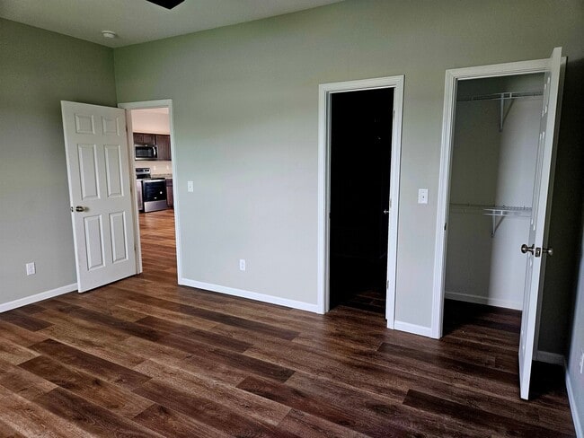 Photo - 928 Dishman Cir