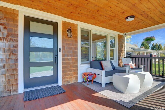 Photo - 279 Fairview Ave