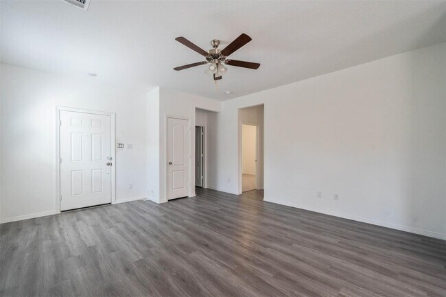 Photo - 16618 Moss Ln