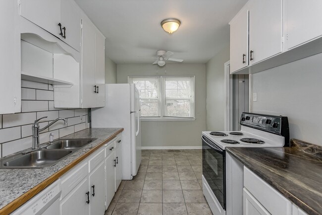 Photo - 2 Bed 2 Bath with Basement!