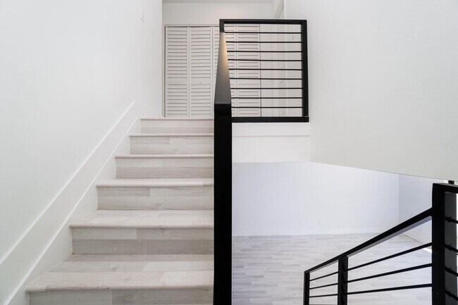 Photo - 4329 NW 115th Ave