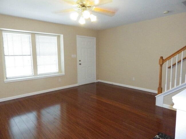 Photo - 11901 Swearingen Dr Unit 104