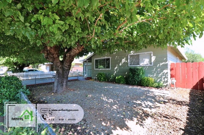 Photo - 2326 Corona St