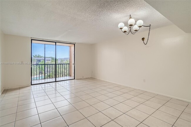 Photo - 8600 SW 133rd Avenue Rd Condominio Unidad 422