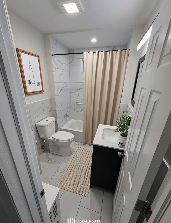 Photo - 211 Wilson Ave