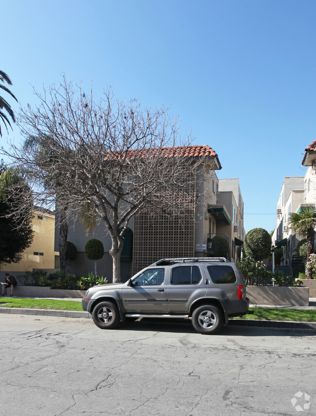 Building Photo - 221 W Tujunga Ave Rental