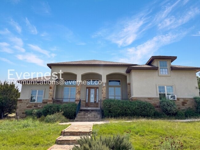 Building Photo - 21208 Oak Dale Dr