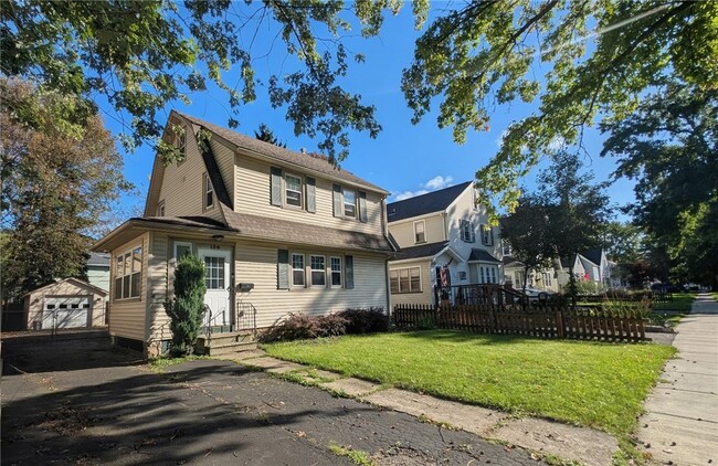 136 Weston Rd
