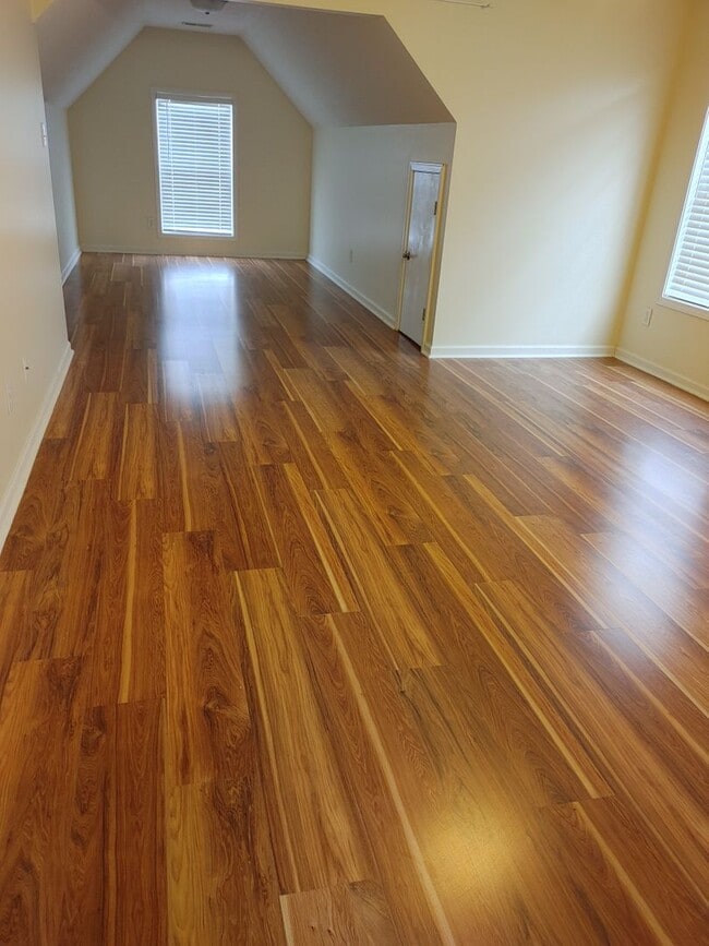 Photo - West Knoxville 37909 - Beautiful & newly remodeled with 4 bedroom, 3.5 baths - Call Sharon Arnwin...