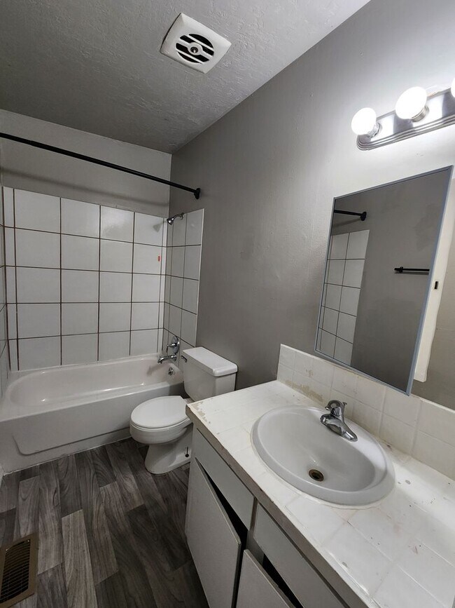 Photo - Weg3650 (4Plex) Unidad 2209