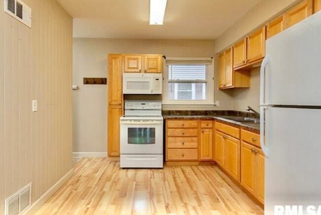 Photo - 3506 W Lombard St