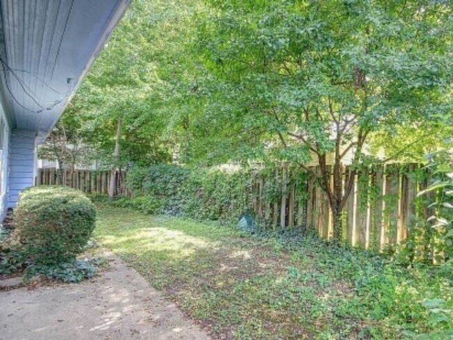 Photo - Two Bd - One Ba  close to Clark Park