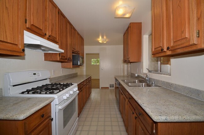 Photo - Incredible Tam Valley Home Available July 1st