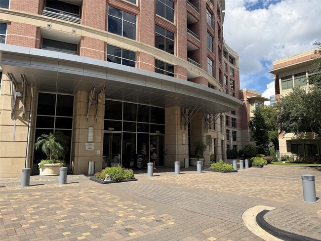 Building Photo - 1901 Post Oak Blvd Unit 1105
