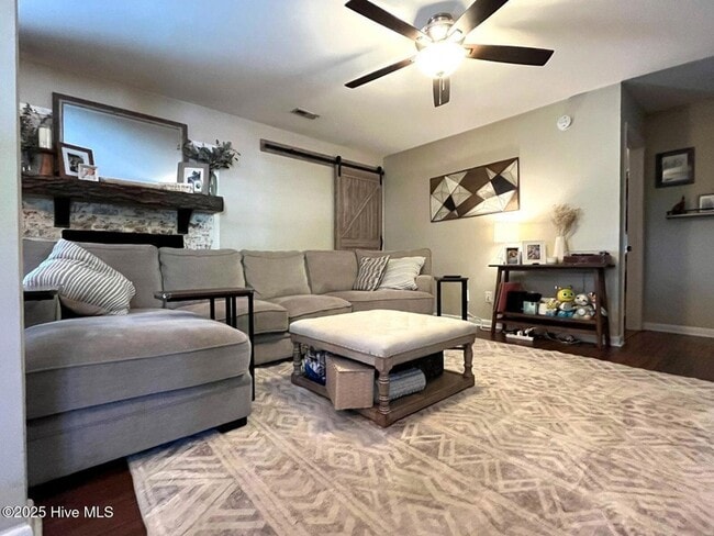 Photo - 375 Midland Rd