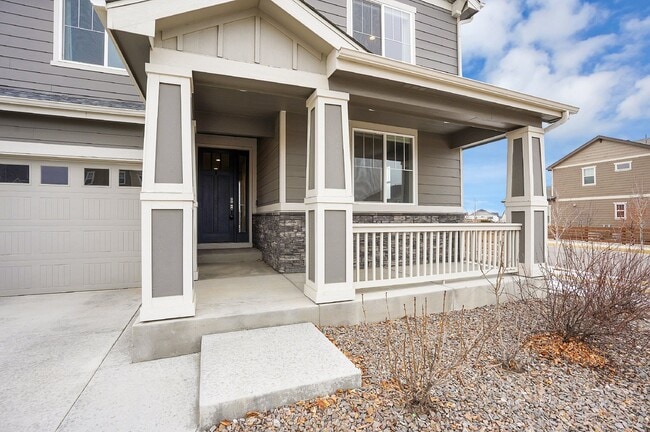 Photo - $3,700 - Stunning 4 bed/3.5bath Home in Er...