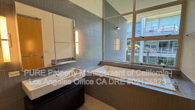 Photo - 4080 Glencoe Ave Unit 304