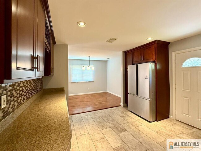 44 Drake Rd
