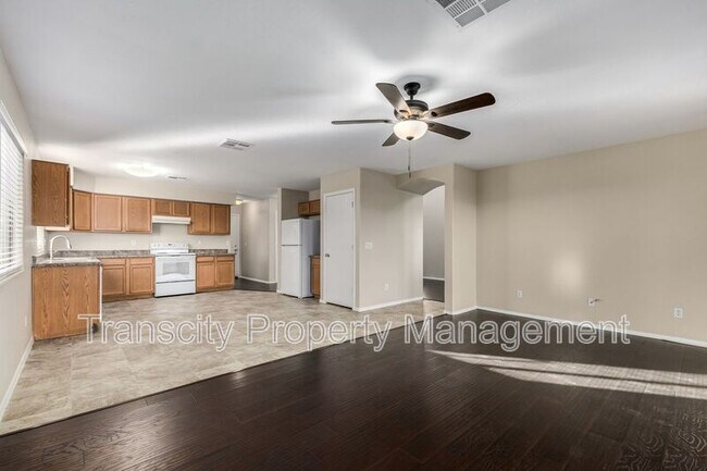 Photo - 41207 N Cambria Dr