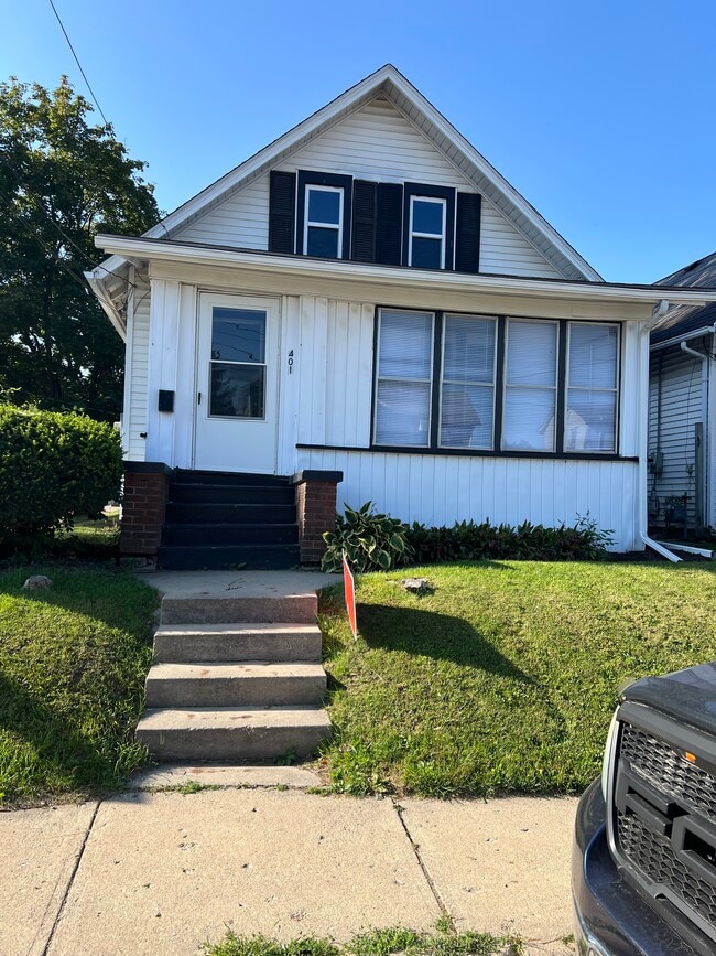 Building Photo - 401 W American St Rental