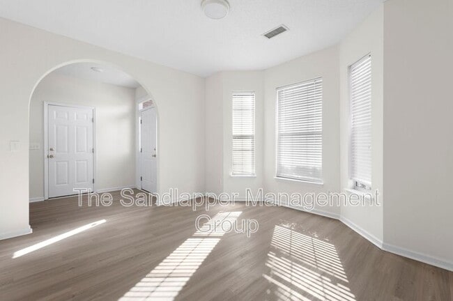 Photo - 5078 Weatherstone Rd