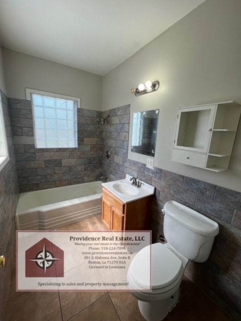 Photo - 403 Everett St