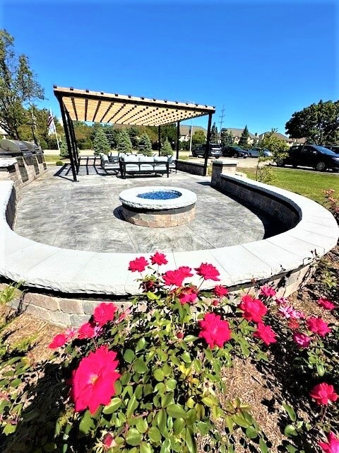 Grilling & Fire Pit Area